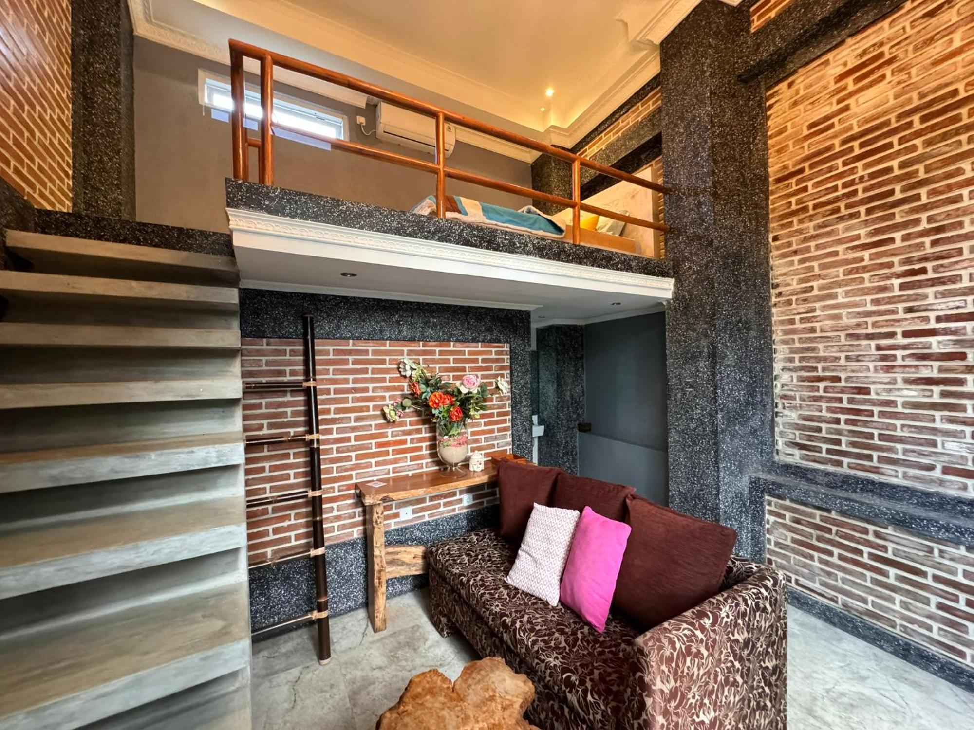 Giri Hill Homestay Nusa Dua  Extérieur photo